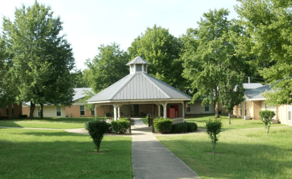Cherokee Manor Apartments