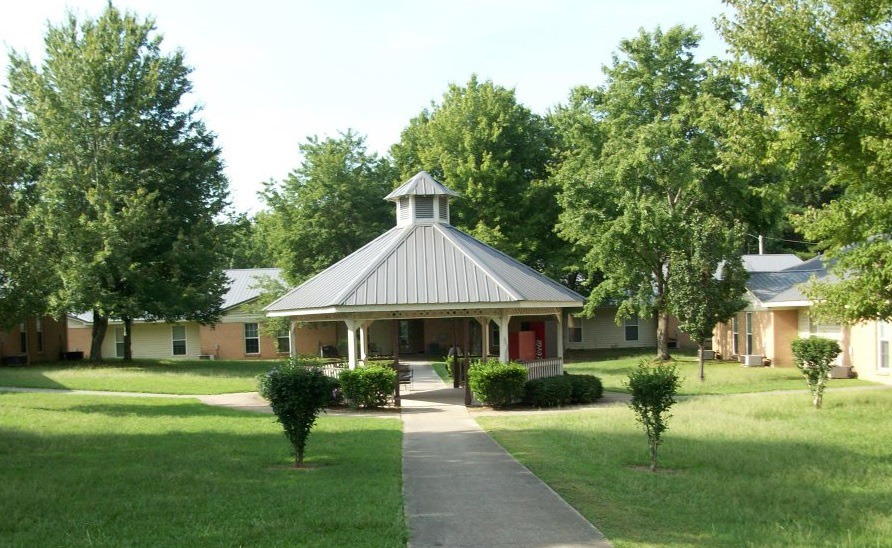 Cherokee Manor 8